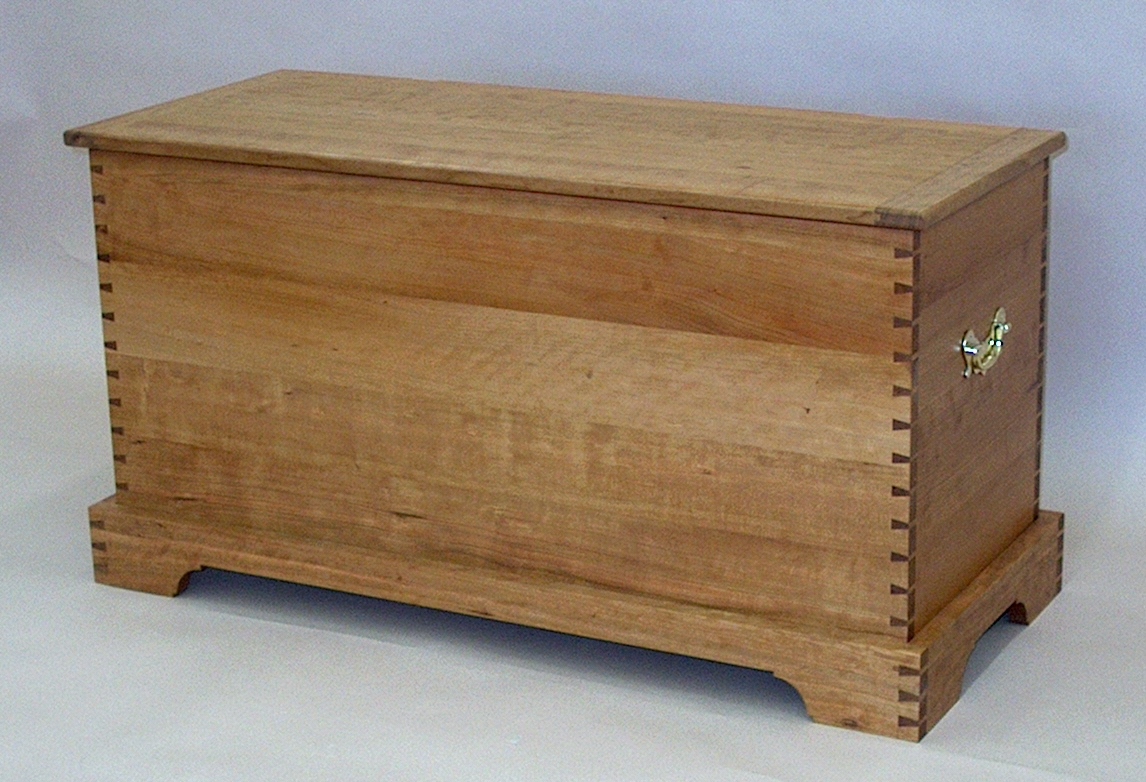 Lidded Dovetailed Chest